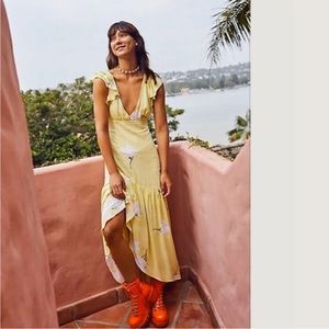 Free People She's A Waterfall High-Low Ruffle Maxi Dress Light Yellow Floral 12